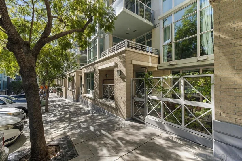 850 Beech Street #206 photo 31