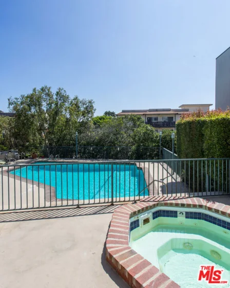 5651 Windsor Way #101 photo 20
