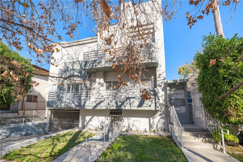14441 Benefit Street #4 photo 1
