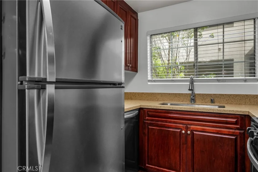 5500 Owensmouth Avenue #228 photo 8