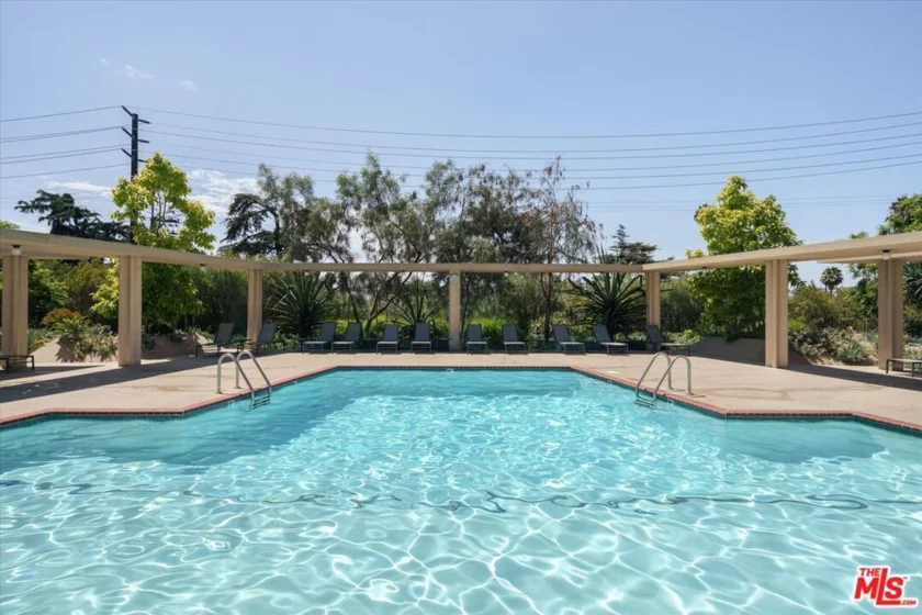 4455 Los Feliz Boulevard #106 photo 14