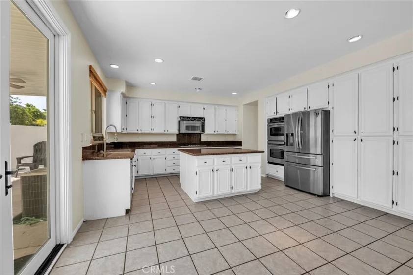 23831 Cloverleaf photo 16