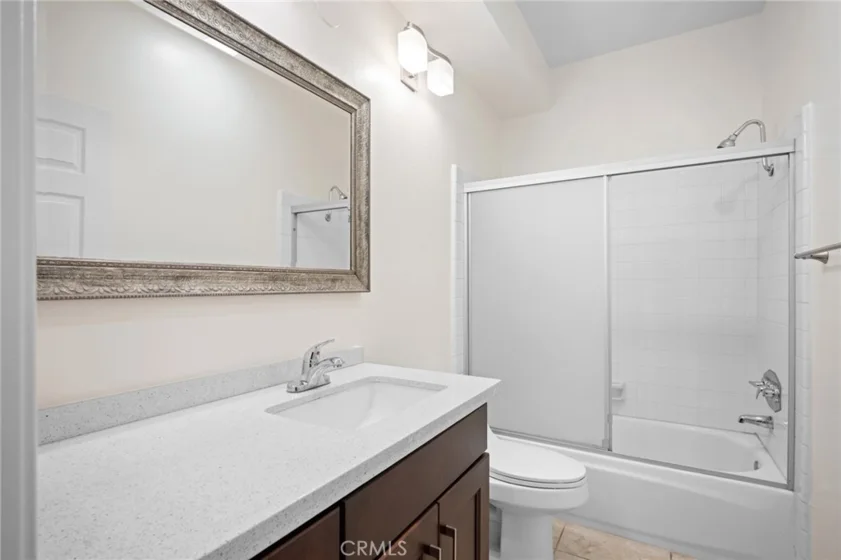 7211 Cozycroft Avenue #16 photo 22
