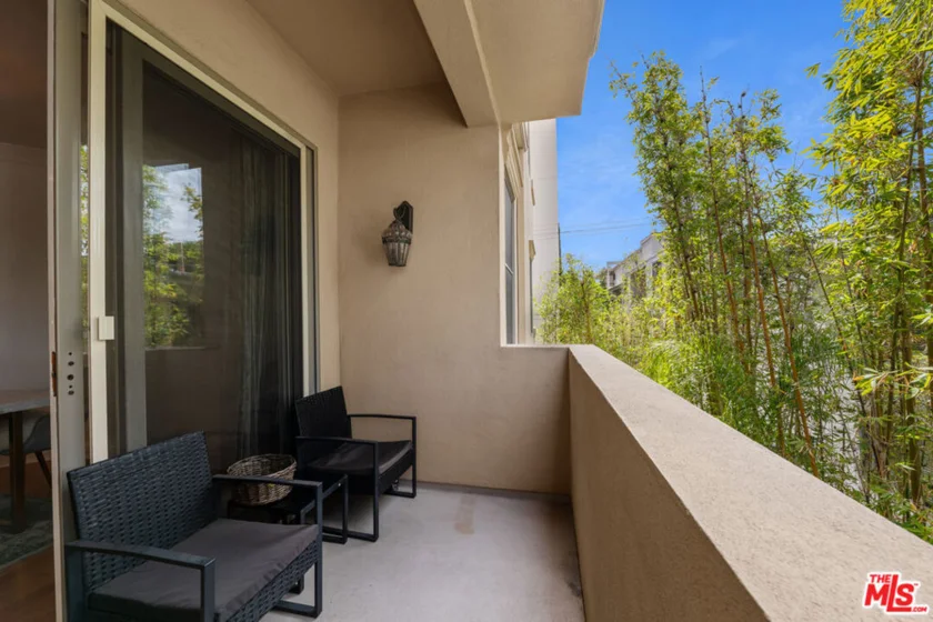 411 N Oakhurst Drive #305 photo 15