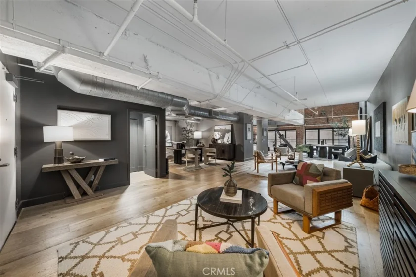 835 Locust Avenue #211 photo 3