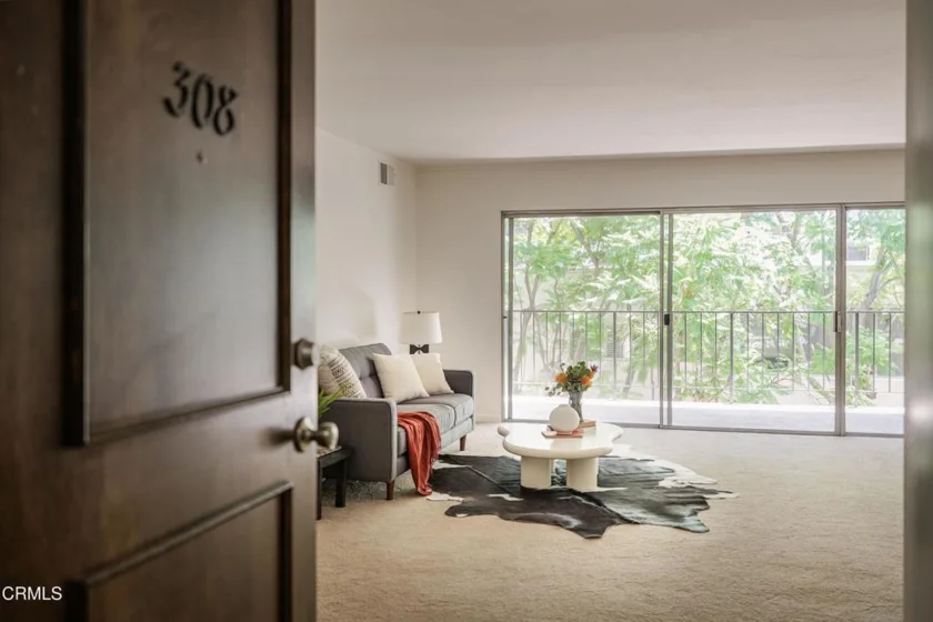 266 S Madison Avenue #308 photo 2