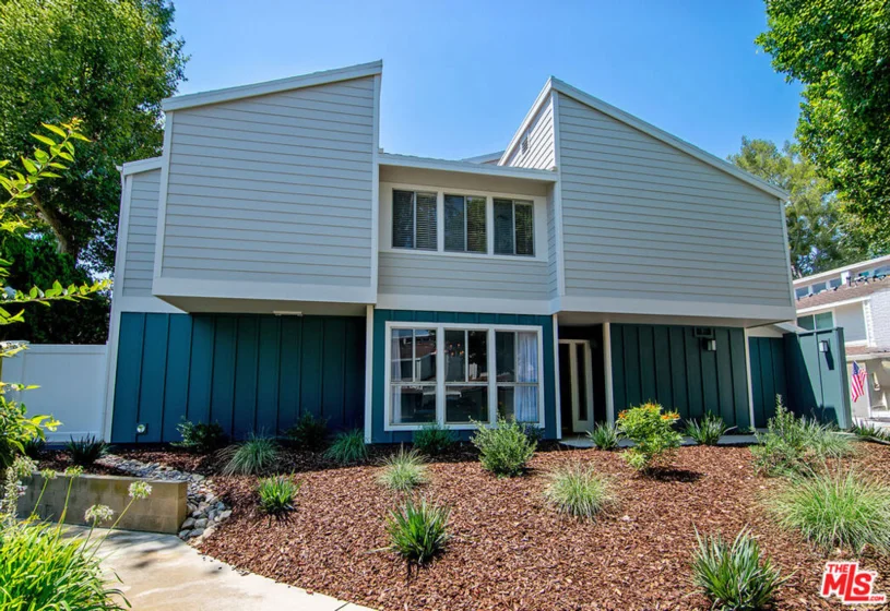 18170 Andrea Circle North #1 photo 1