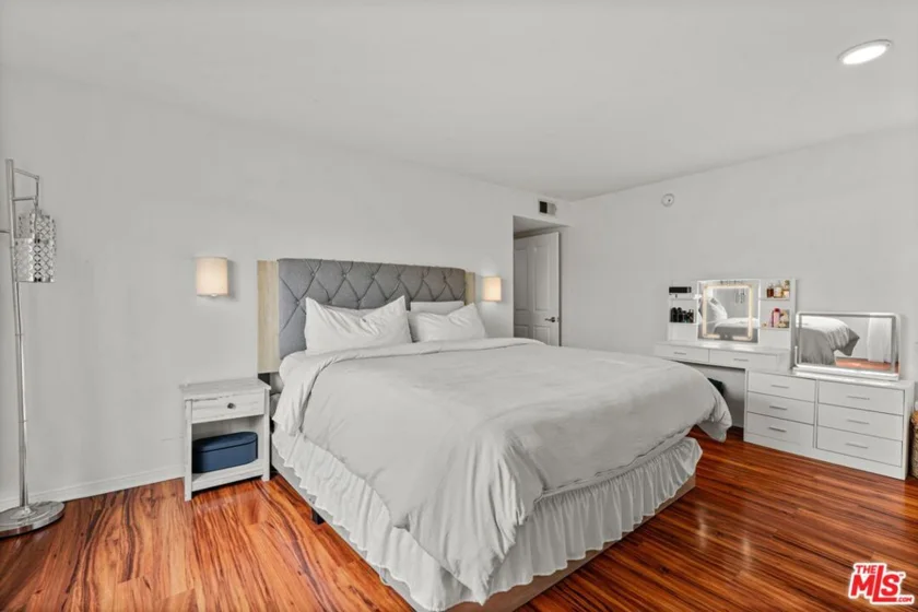 11907 Darlington Avenue #101 photo 10