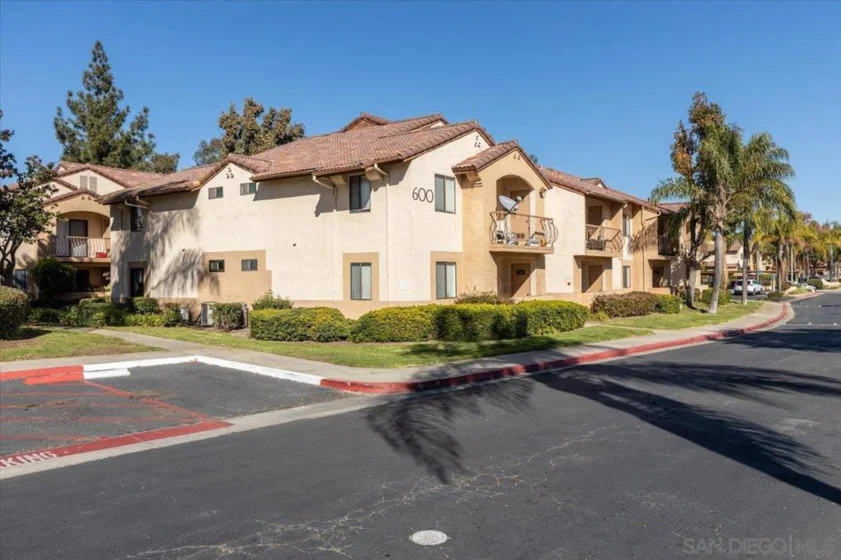 12191 Cuyamaca College Dr. E #615 photo 1