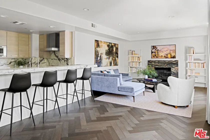 718 N Croft Avenue #201 photo 2