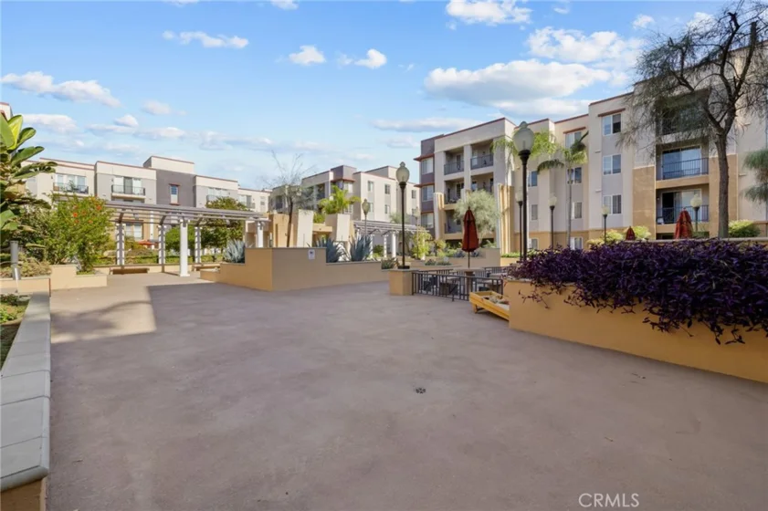 360 W Avenue 26 #401 photo 17