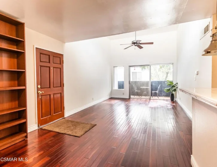 18645 Hatteras Street #237 photo 1