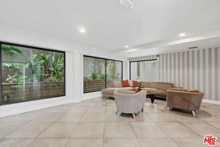 1230 Horn Avenue #305 photo 27