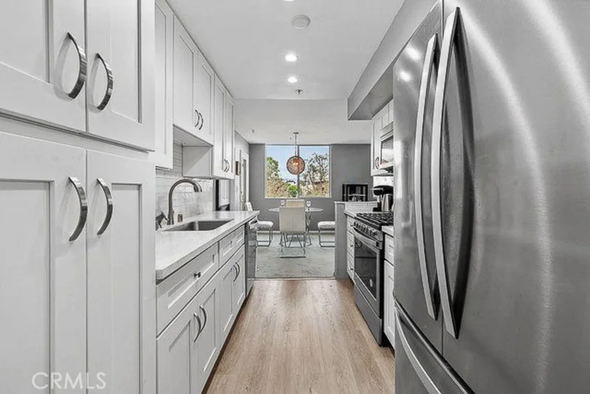 4501 Cedros Avenue #239 photo 6