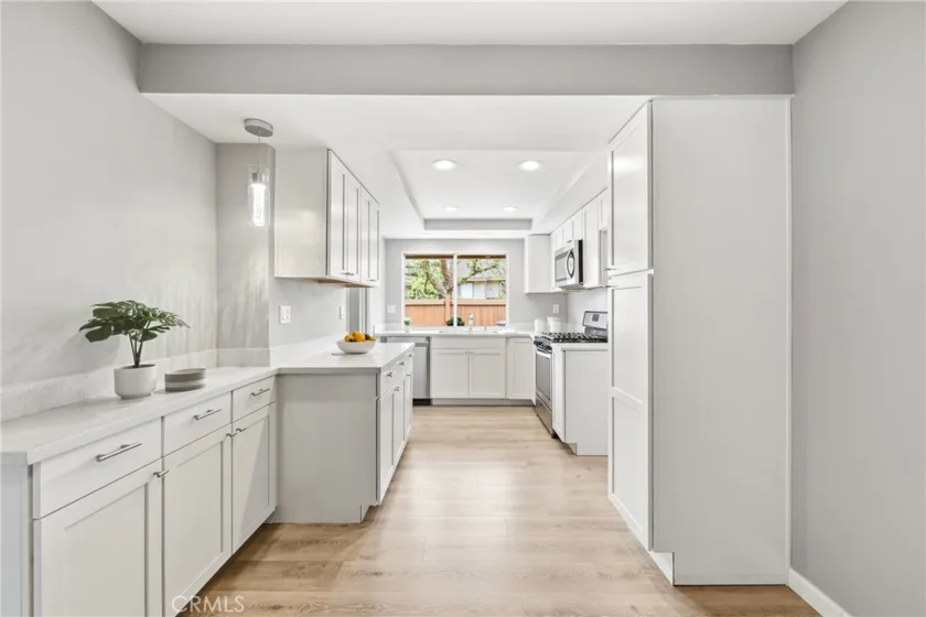 1569 Avenida Selva #201 photo 19