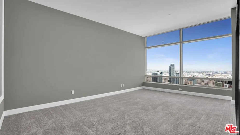 900 W Olympic Boulevard #39C photo 14
