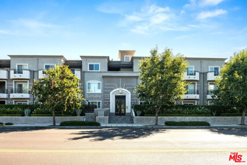 4424 Whitsett Avenue #311 photo 1