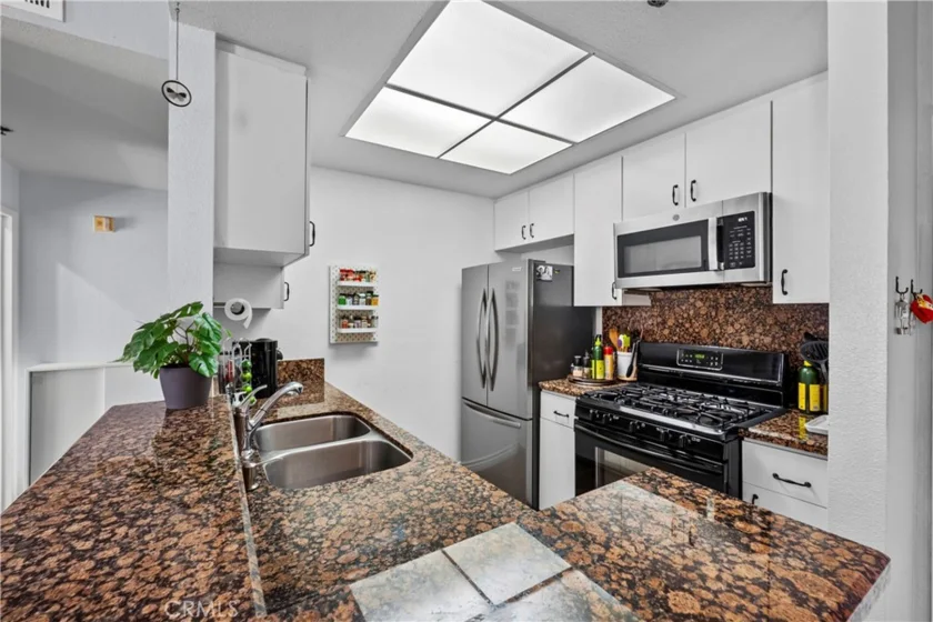 19350 Sherman Way. #328 photo 5