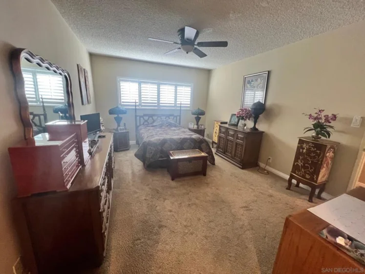 4487 Colbath Avenue #207 photo 15