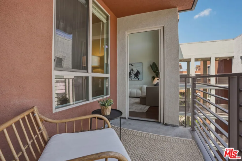 100 S Alameda Street #401 photo 7