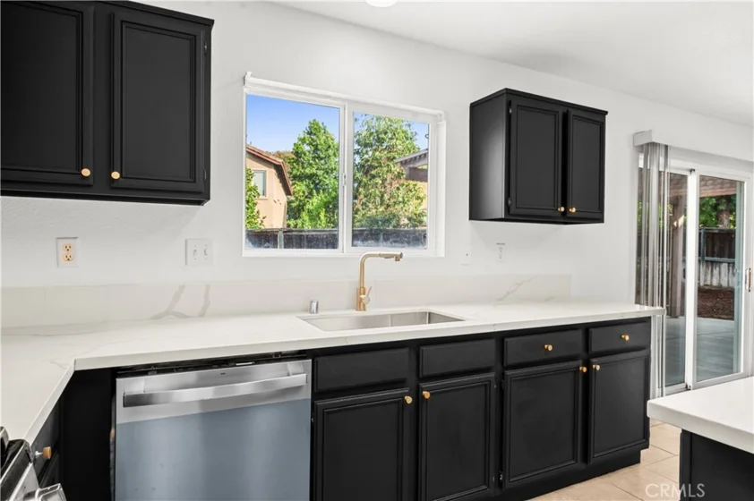 38354 Falcon Court photo 15