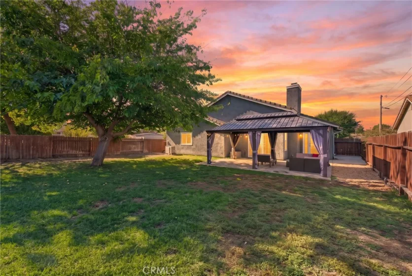 25998 Summer Dawn Court photo 2
