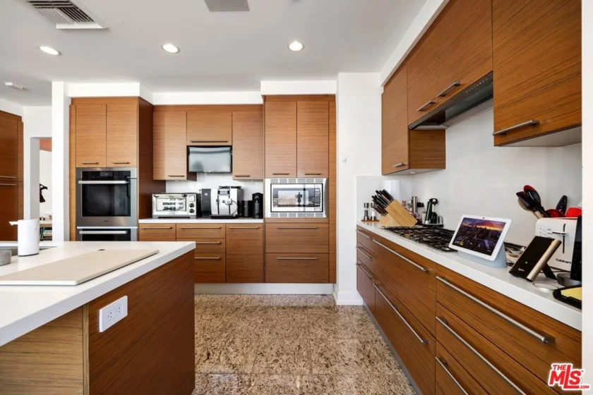 900 W Olympic Boulevard #46G photo 18