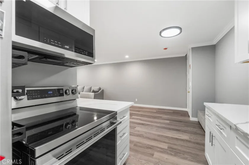 576 N Bellflower #222 photo 7