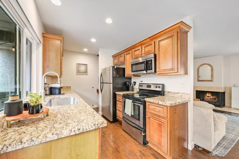 1242 River Glen Row #40 photo 29
