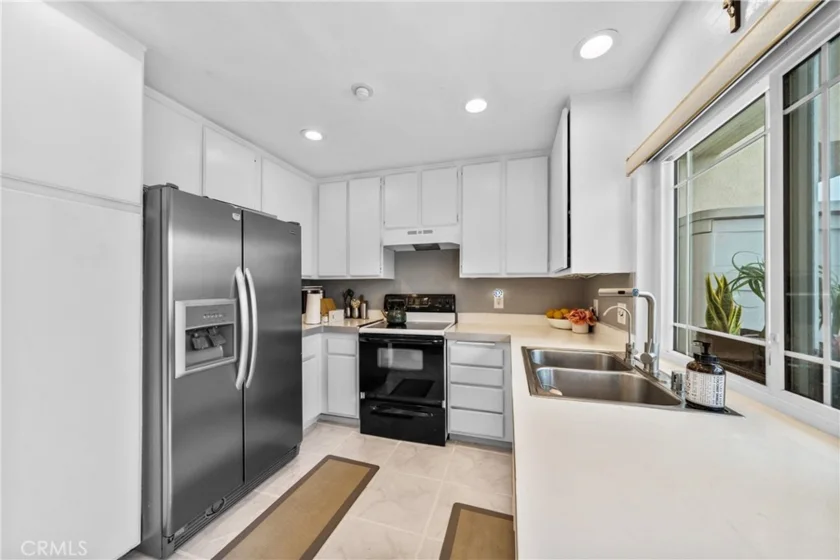 2921 S Sycamore Street #E photo 11
