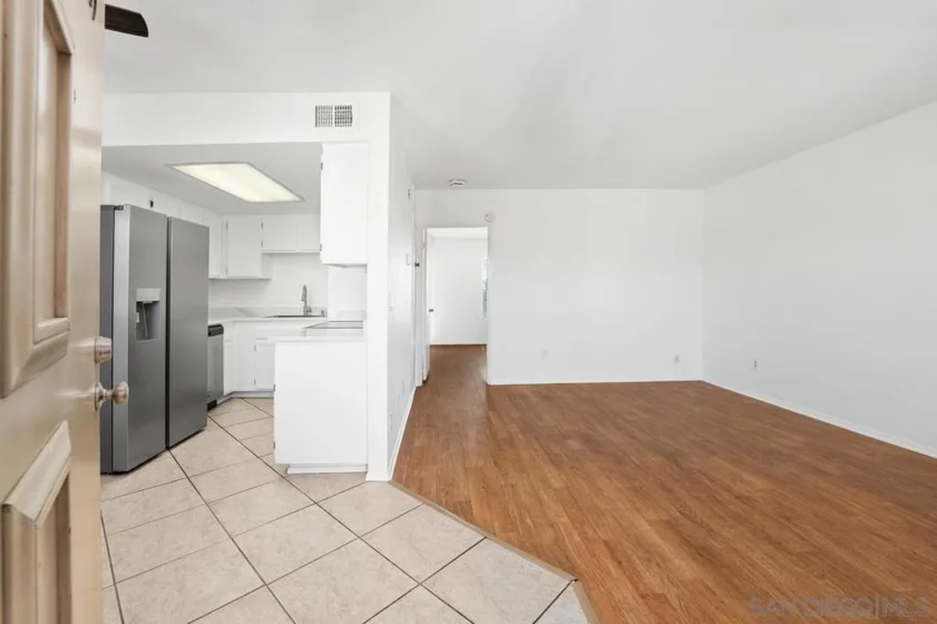 4240 Menlo Avenue #19 photo 2
