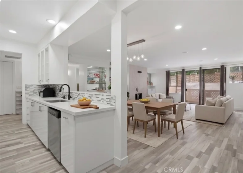 1277 S S Beverly Glen Blvd #107 photo 30