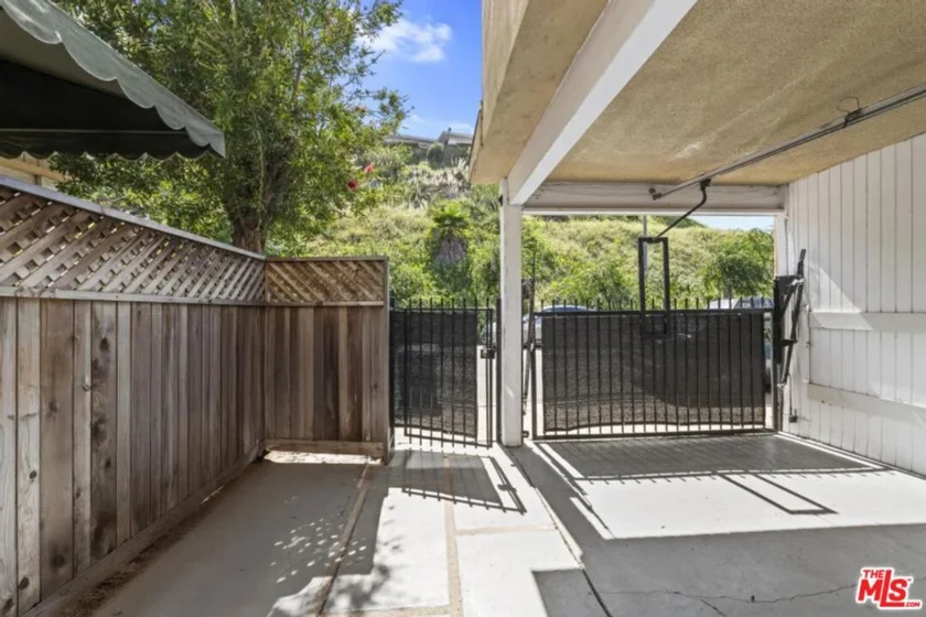 4749 Don Ricardo Drive photo 24