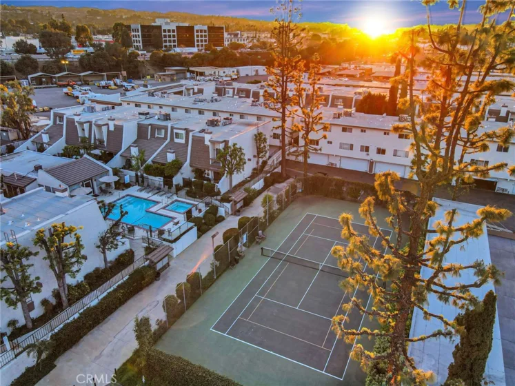 18360 Collins #L photo 36