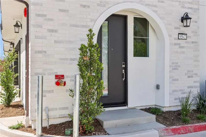 9542 Hannah Way photo 30