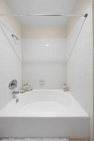 1518 Creekside Court #A photo 24