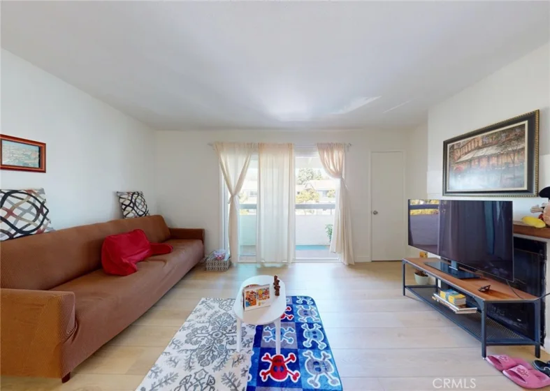 2835 S Fairview #H photo 3