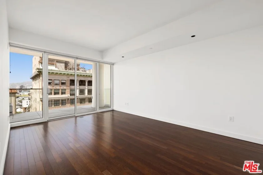 6250 Hollywood Boulevard #12I photo 17