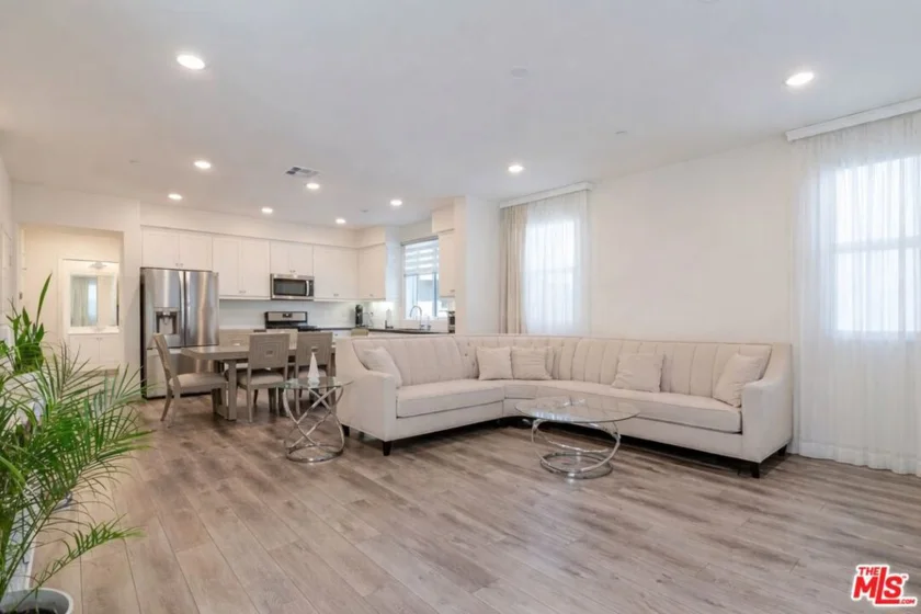 12807 N Watt Lane #D photo 1