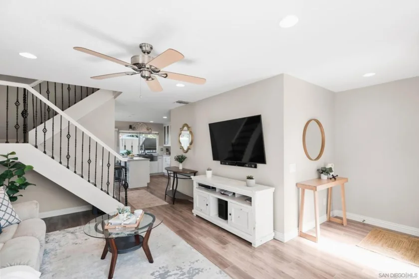 11401 Florindo Road photo 3