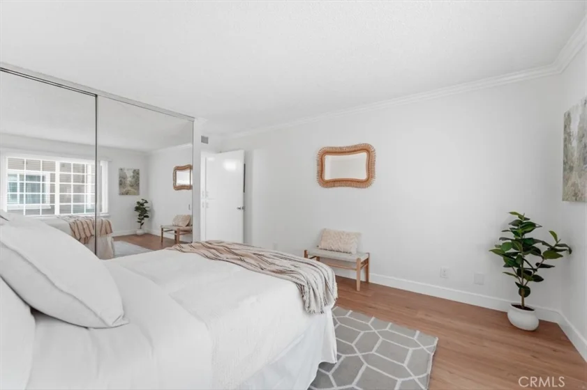 3859 Thorncroft Lane #E photo 22
