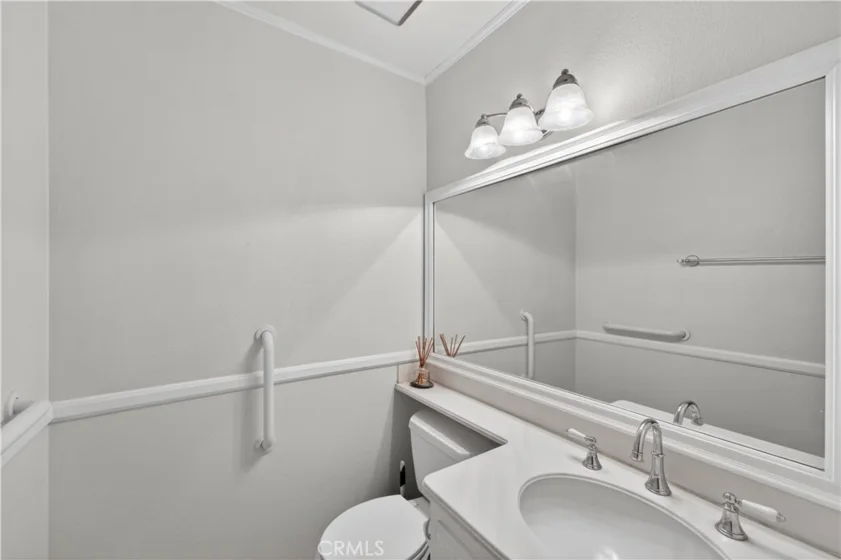 1363 N Schooner photo 3