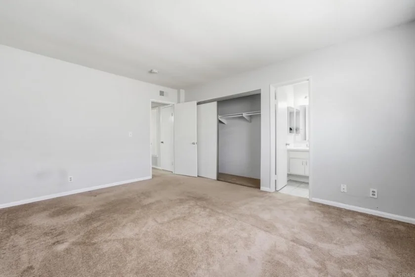 655 Beverly Place photo 5