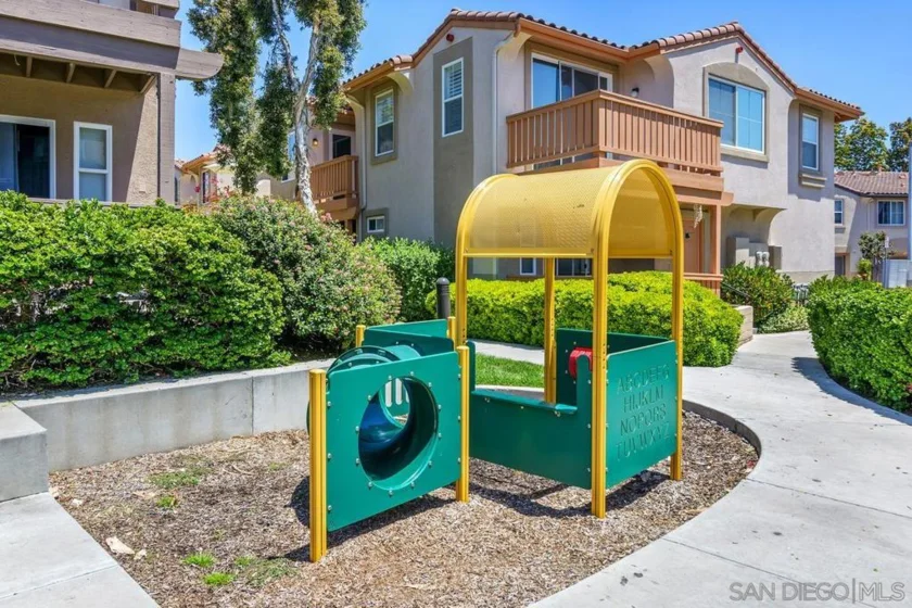 6004 Paseo Salinero photo 26