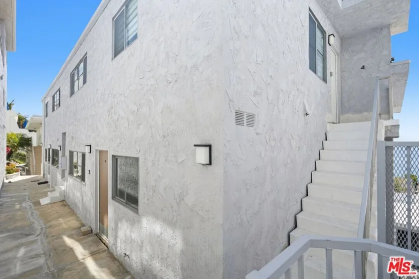 18203 Coastline Drive #4 photo 14