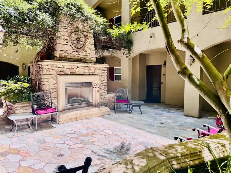 13200 Moorpark #203 photo 5