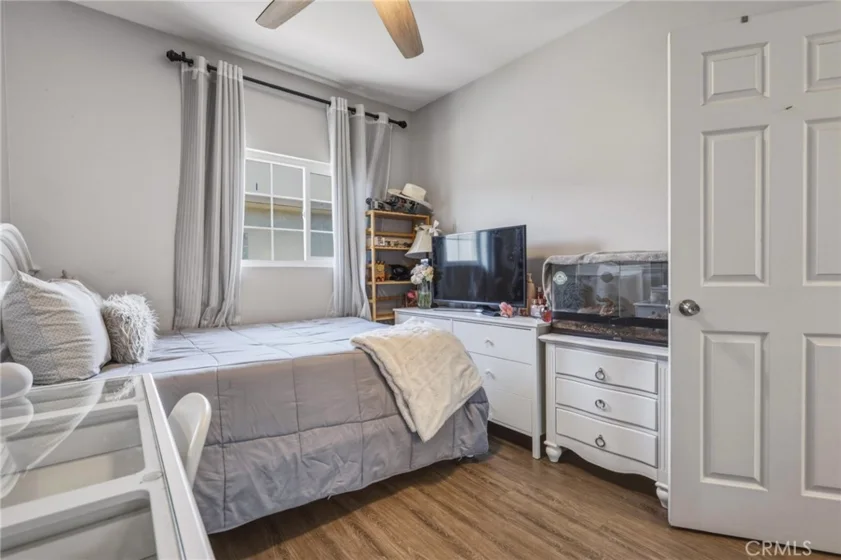 8927 Cedros #14 photo 16