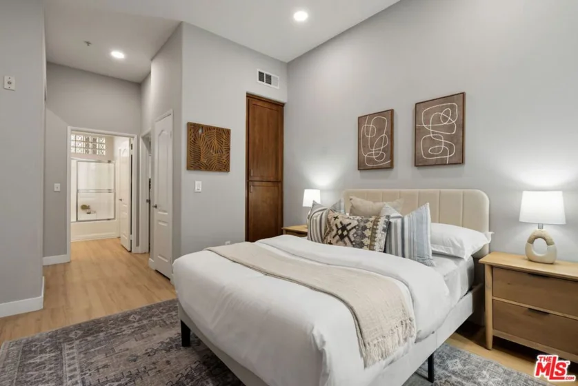 4060 Glencoe Avenue #307 photo 8
