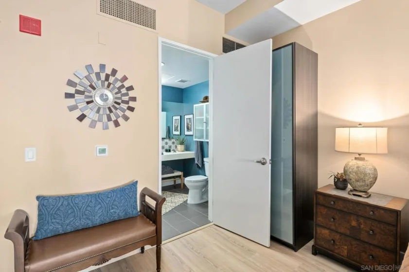 350 W Ash Street #809 photo 25