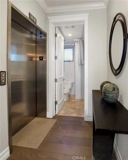 1644 S Bentley Avenue #401 photo 24